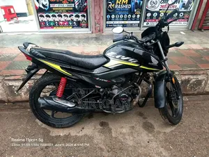 হোন্ডা লিভো ২০২৩ কালো