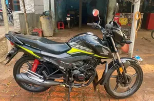 হোন্ডা লিভো ২০২৩ কালো