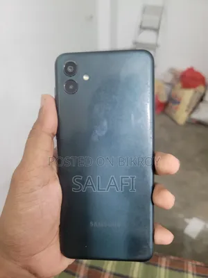 Samsung Galaxy M04 64 GB Purple