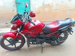Hero Glamour 2015 Red