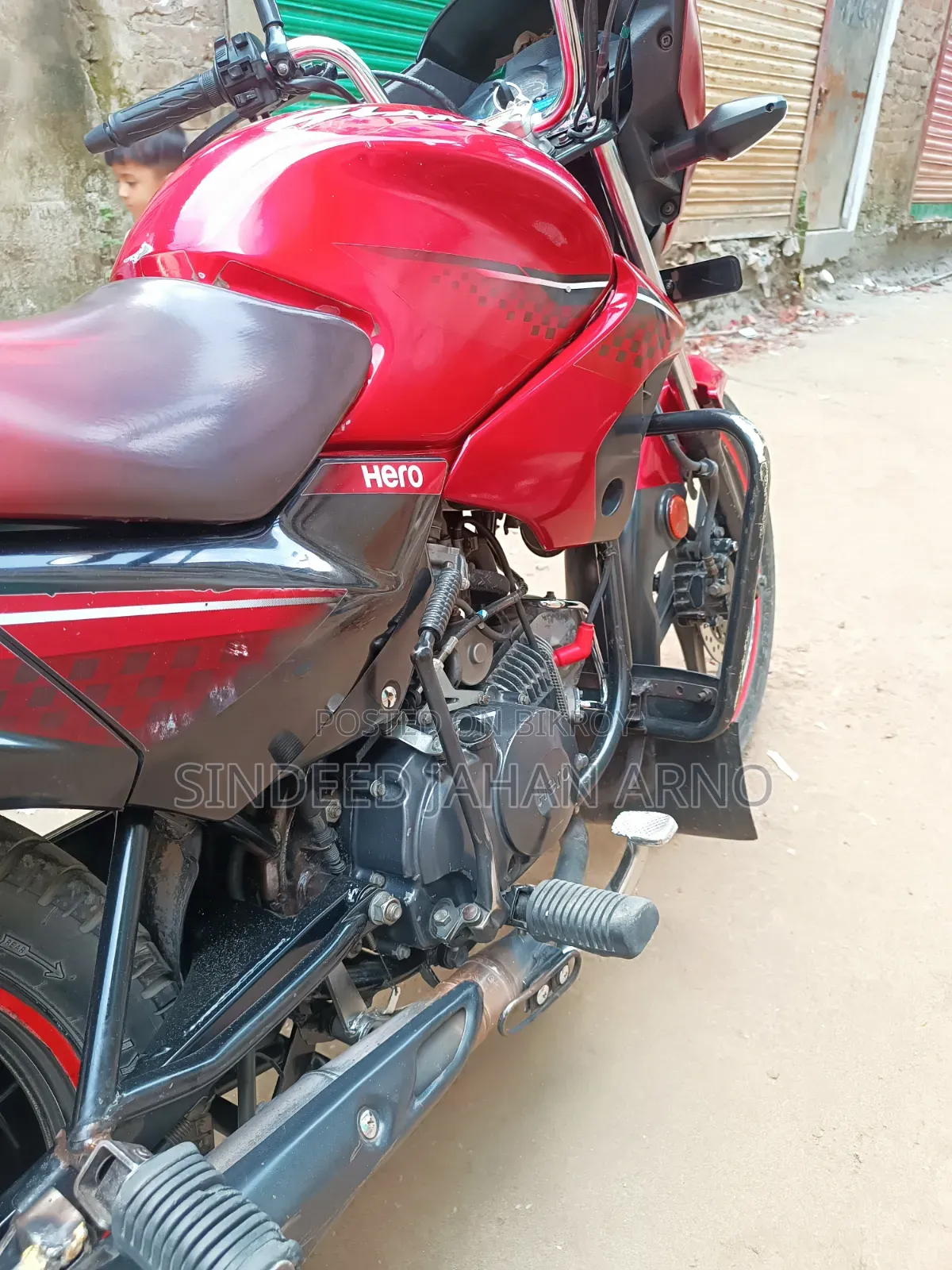 হিরো গ্ল্যামার ২০১৫ লাল