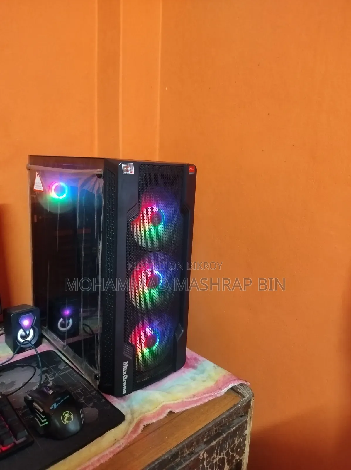 Desktop Computer Microsoft 8GB AMD Ryzen 5 SSHD+SSD 640GB