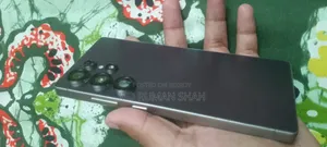 নতুন স্যামসাং গ্যালাক্সি এস২৫ আল্ট্রা ২৫৬ জিবি ব্ল্যাক