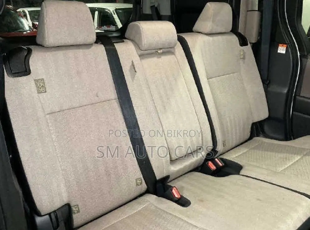 Toyota Noah 2022 Pearl