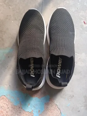 পাওয়ার কালো ক্যাজুয়াল জুতো – ভালো অবস্থা