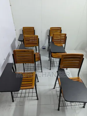 প্রিমিয়াম চেয়ার