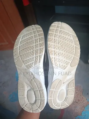 পাওয়ার কালো ক্যাজুয়াল জুতো – ভালো অবস্থা
