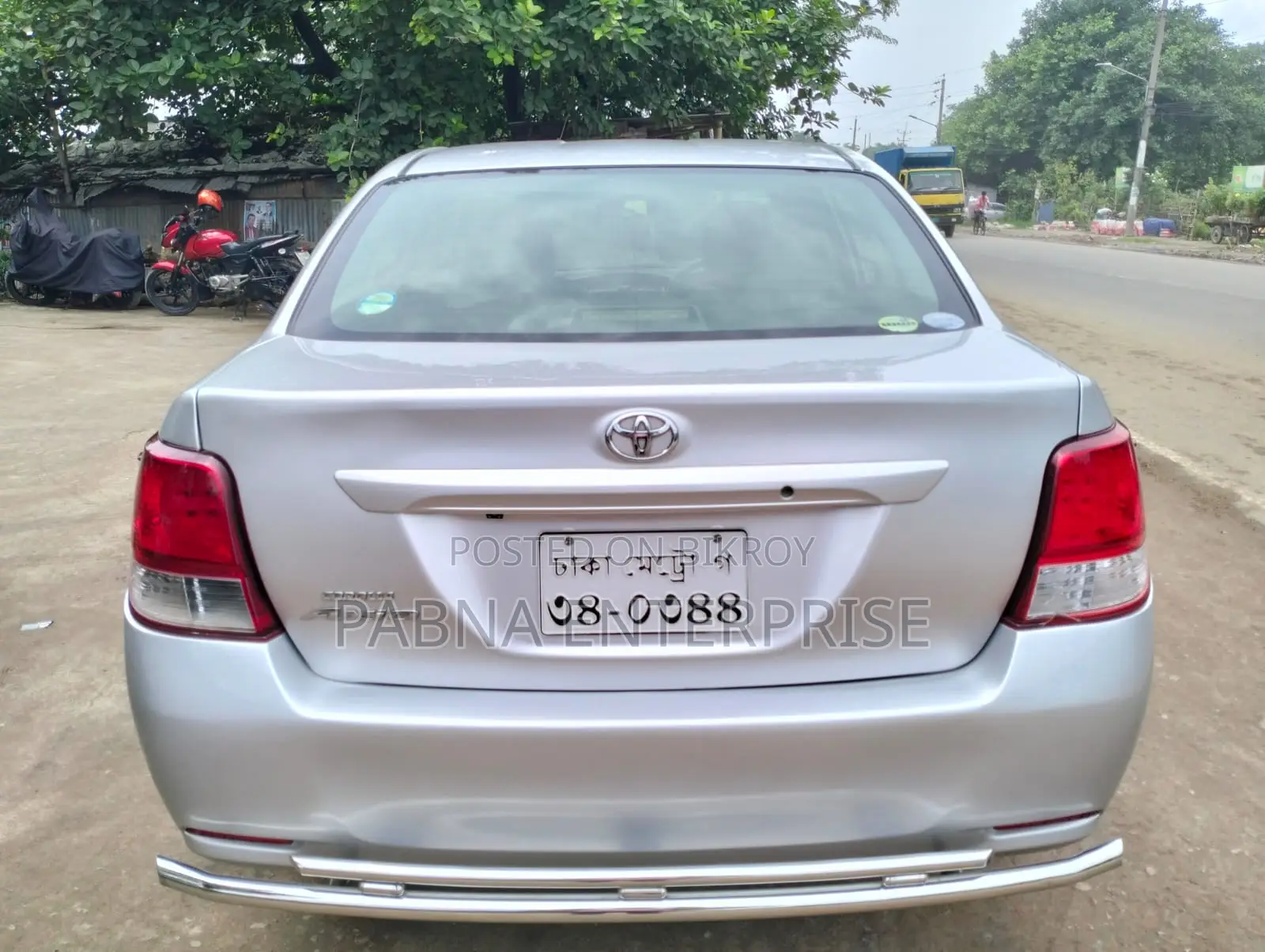 টয়োটা এক্সিও ২০১২ সিলভার