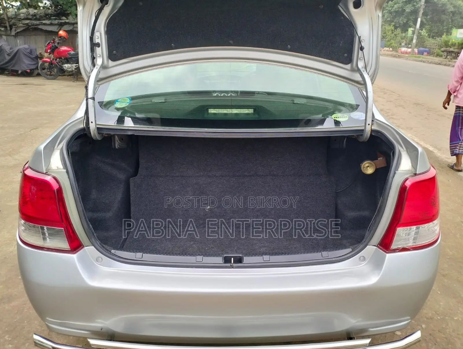 টয়োটা এক্সিও ২০১২ সিলভার