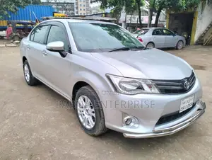 টয়োটা এক্সিও ২০১২ সিলভার