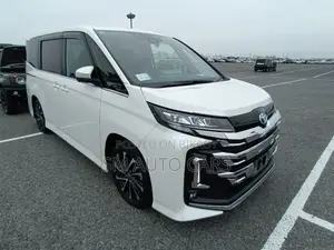 Toyota Noah 2023 Pearl