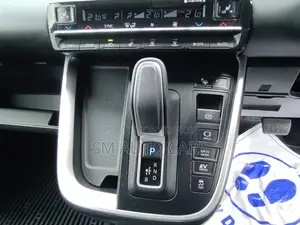 Toyota Noah 2023 Pearl