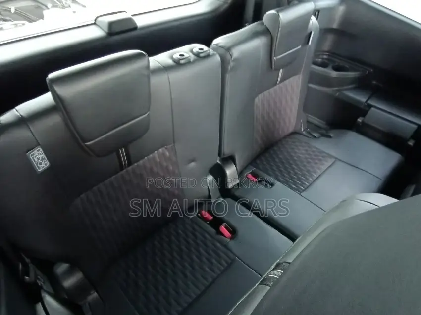 Toyota Noah 2023 Pearl