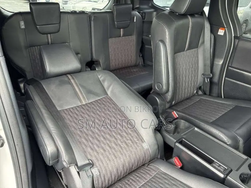 Toyota Noah 2023 Pearl