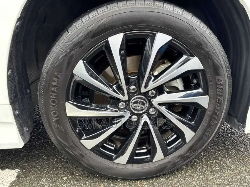Toyota Noah 2023 Pearl