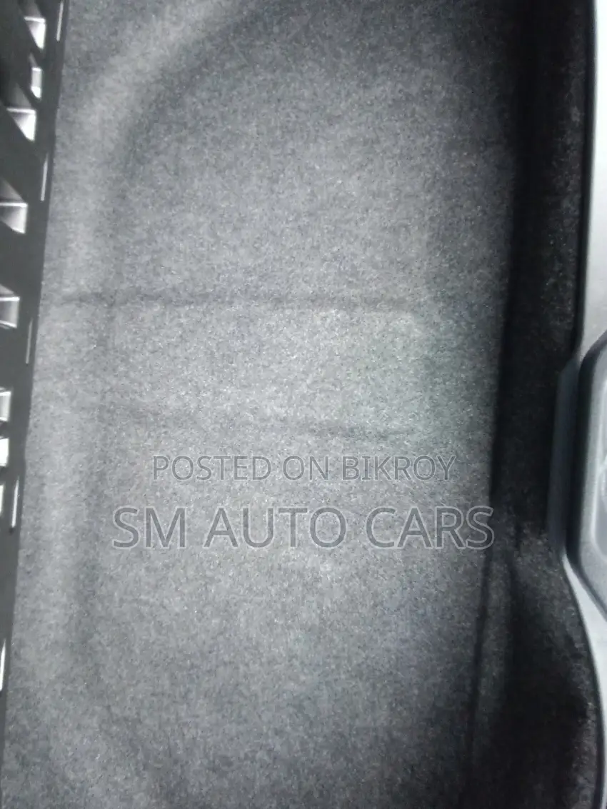 Toyota Noah 2023 Pearl