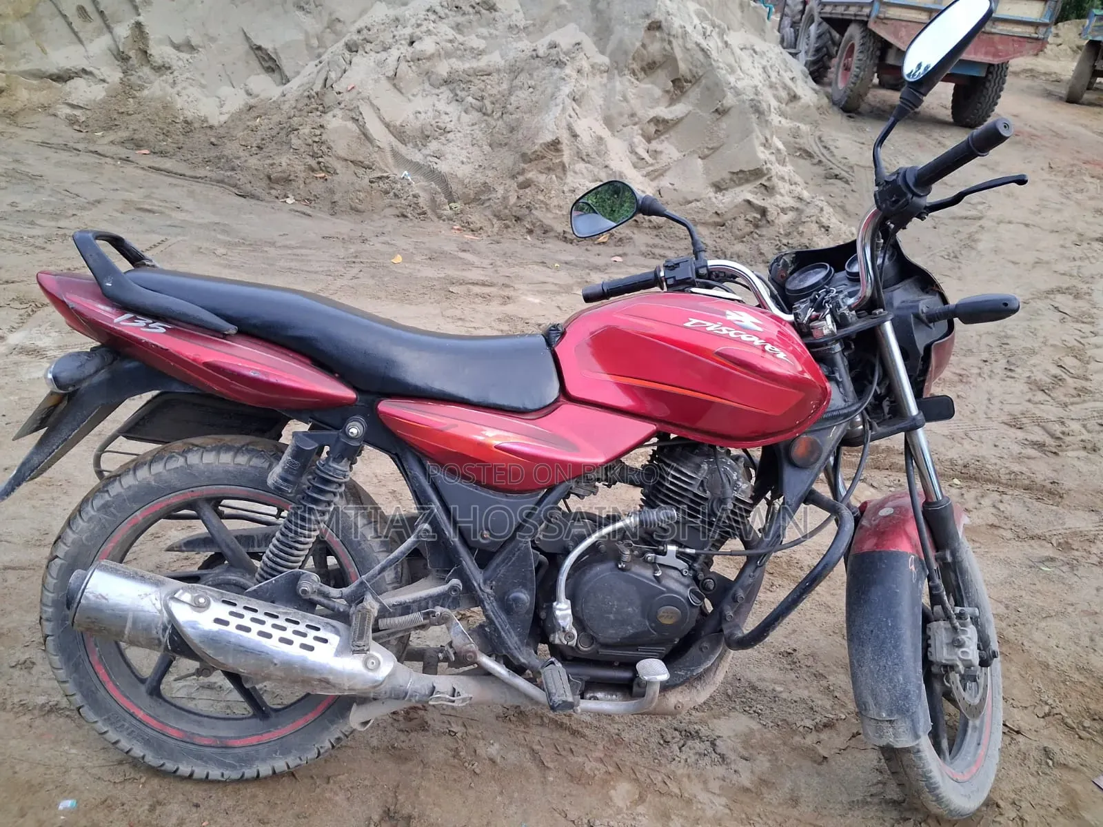 বাজাজ ডিসকভার ১৩৫ ২০১১ লাল