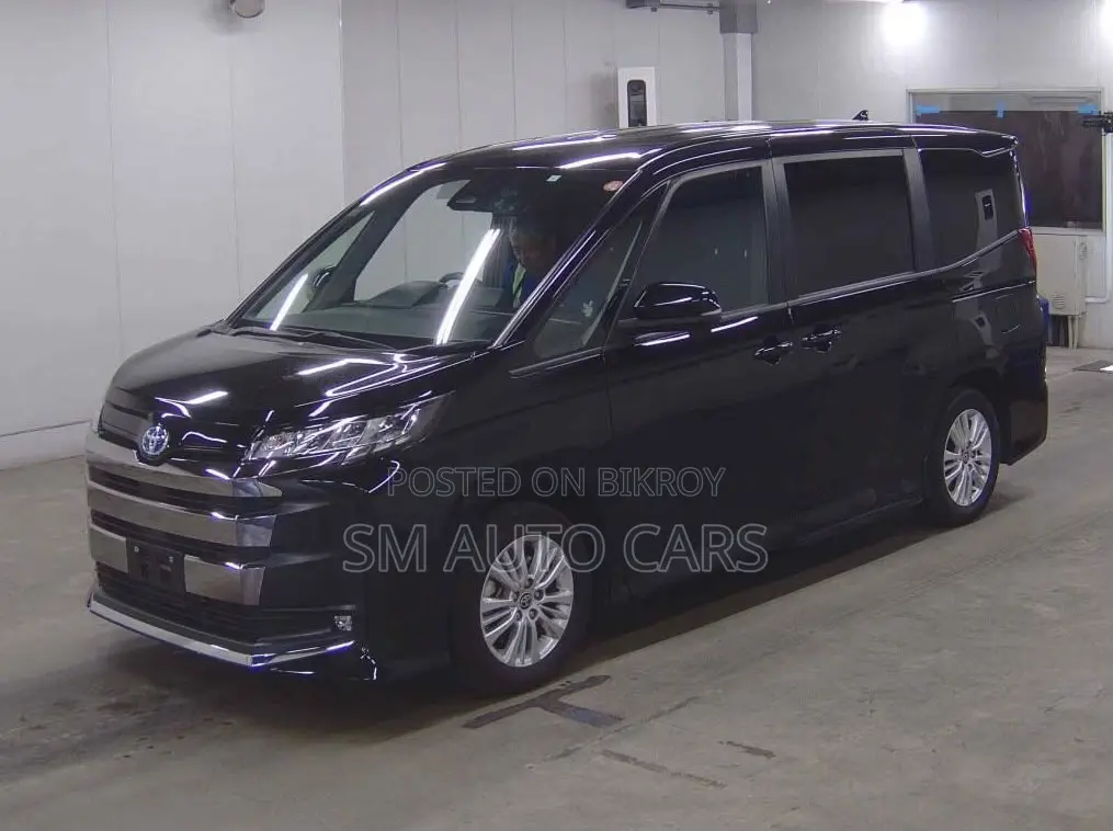 Toyota Noah 2023 Black