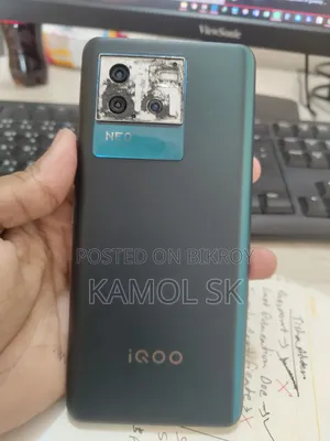 iQOO 128 GB Blue