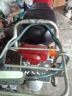 Honda 1990 Red