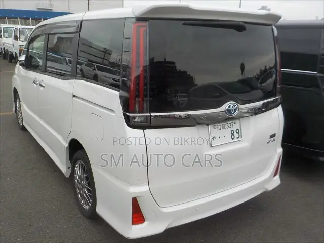 Toyota Noah 2021 Pearl