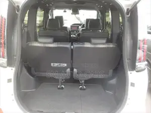 Toyota Noah 2021 Pearl