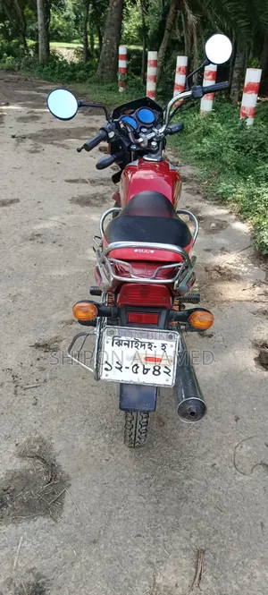 বাজাজ সিটি ১০০ ২০১৬ রেড