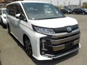 Toyota Noah 2024 Pearl