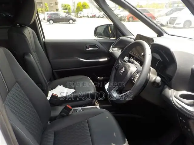 Toyota Noah 2024 Pearl
