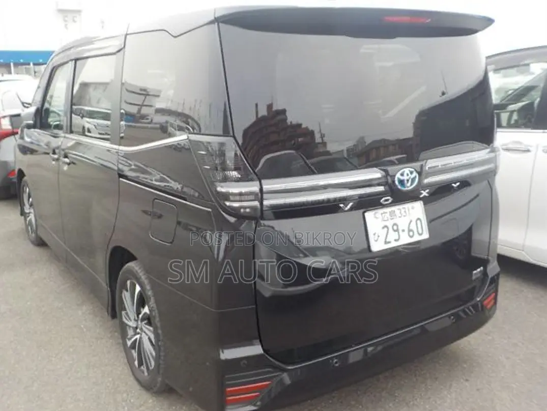 Toyota Voxy 2022 Black