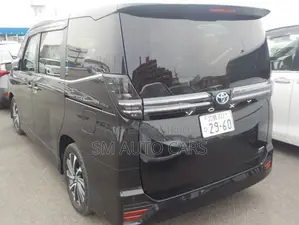 Toyota Voxy 2022 Black