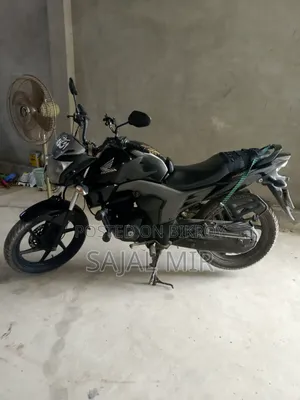 Honda CB 2018 Black