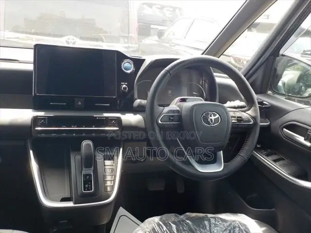 Toyota Voxy 2023 Black