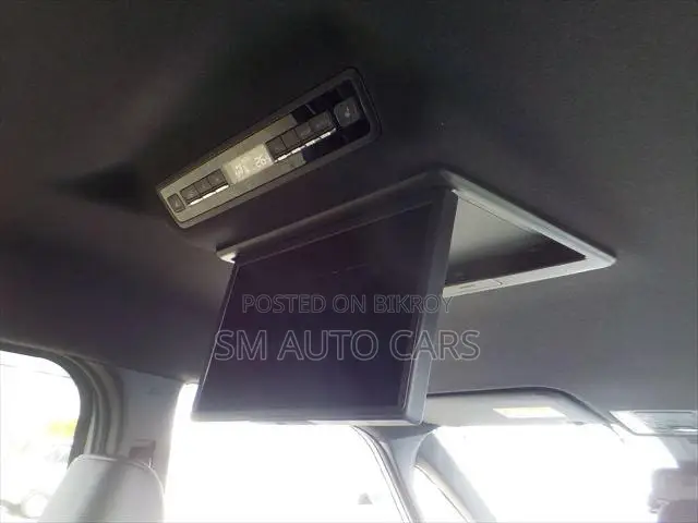 Toyota Voxy 2023 Pearl