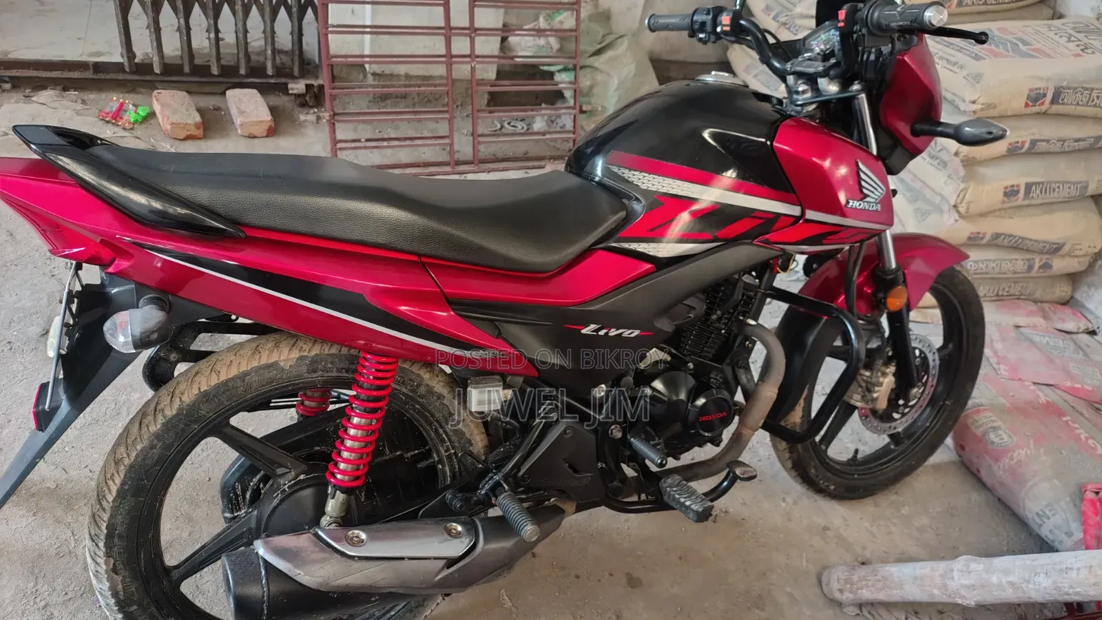 Honda Livo 2022 Red