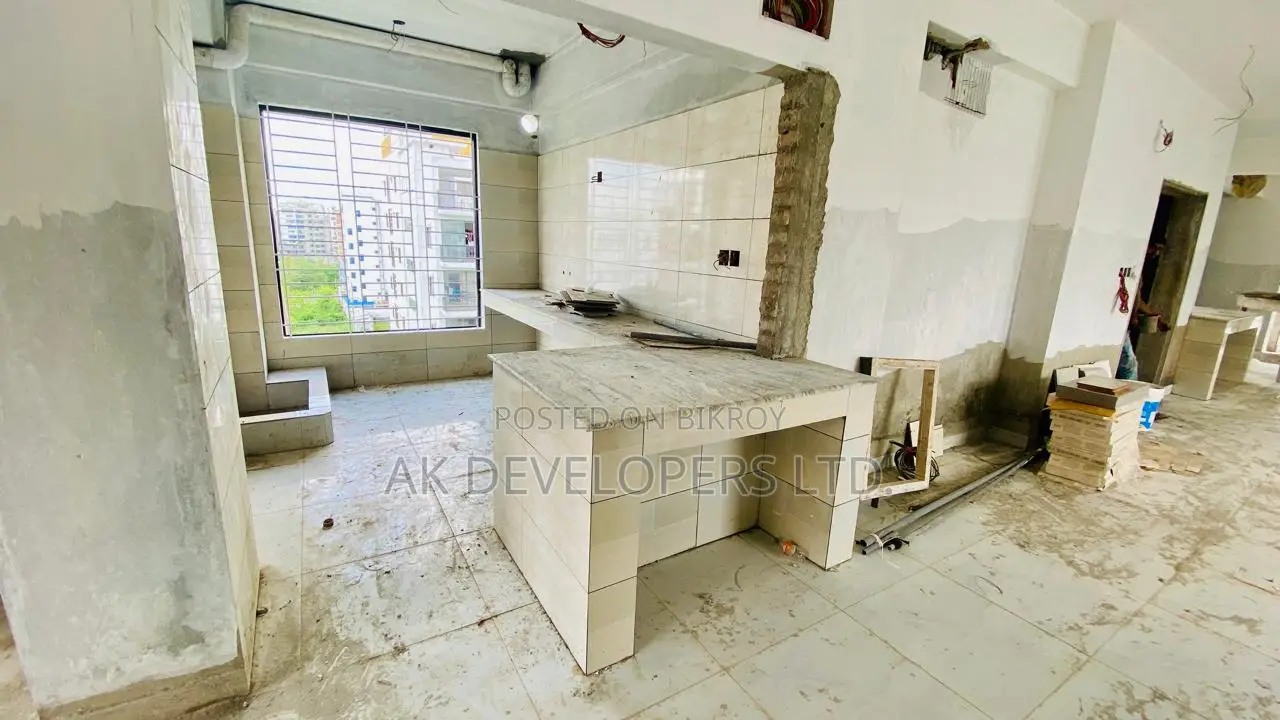 4 Bedroom Apartment in Sukoon, Basundhara for Sale