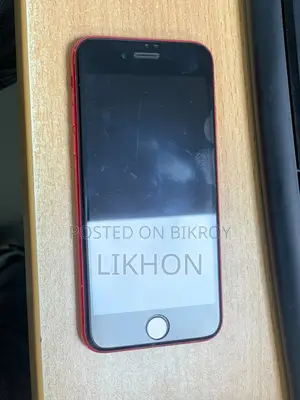 Apple iPhone SE (2020) 64 GB Red