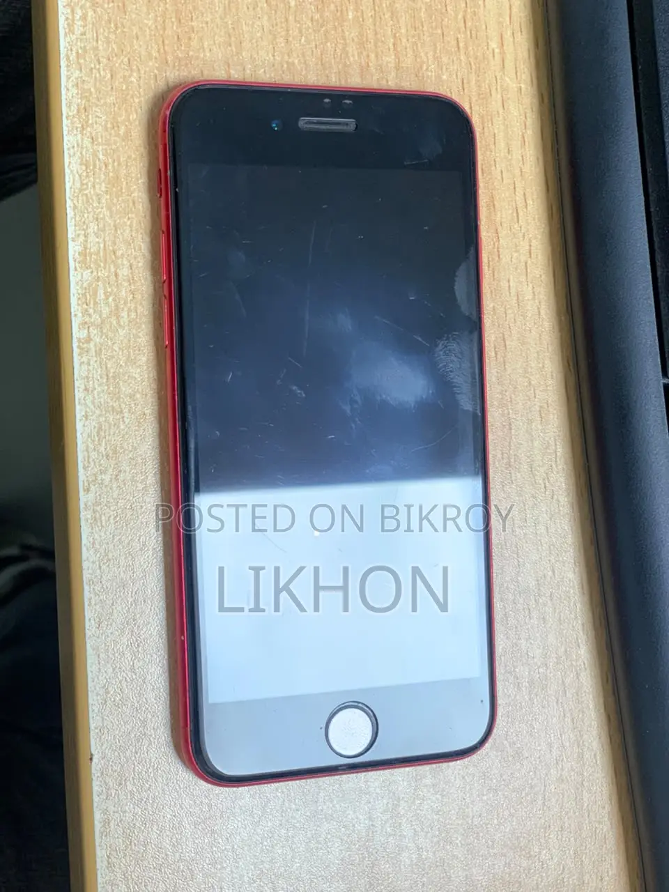 Apple iPhone SE (2020) 64 GB Red