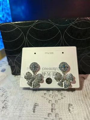 Casual Exclusive Diamond Cut Earing