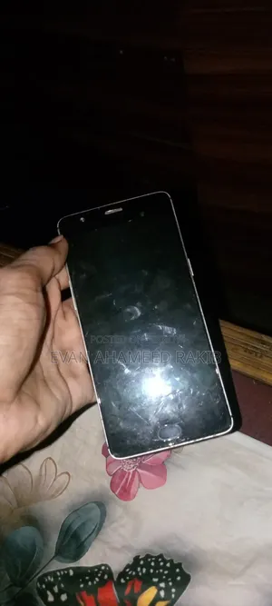 ওয়ানপ্লাস ৩ ৬৪ জিবি সিলভার