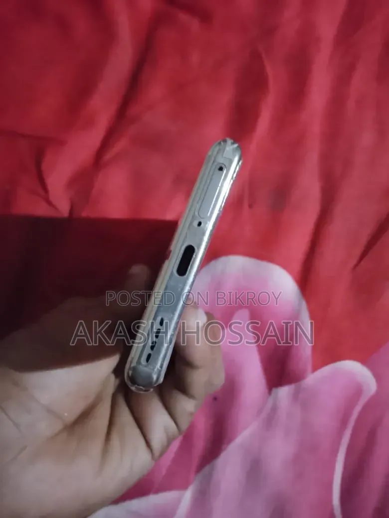 New Realme 12 Pro 256 GB Gold