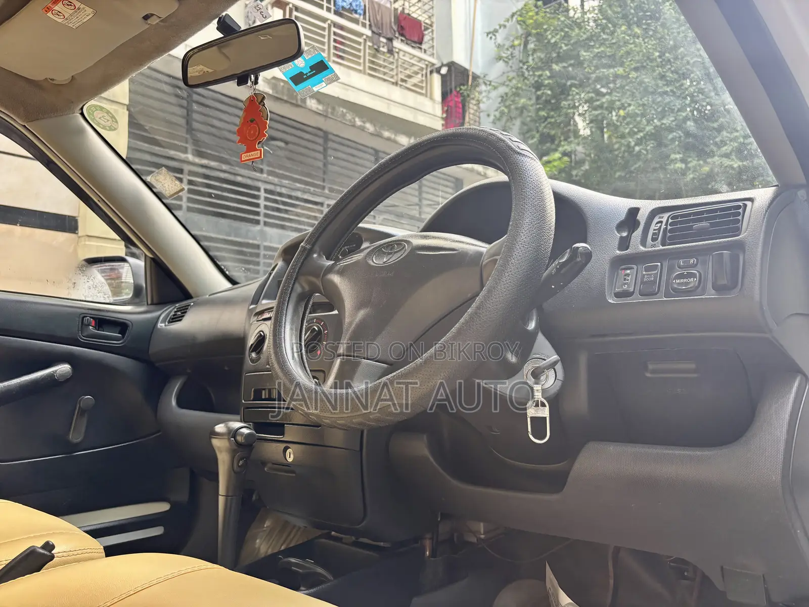 টয়োটা প্রোবক্স ২০০৪ হোয়াইট