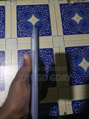Vivo S1 Pro ১২৮ জিবি সাদা