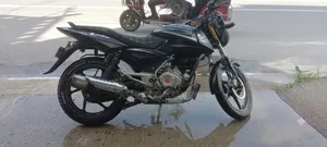 বাজাজ পালসার ১৫০ ২০১৫ ব্ল্যাক