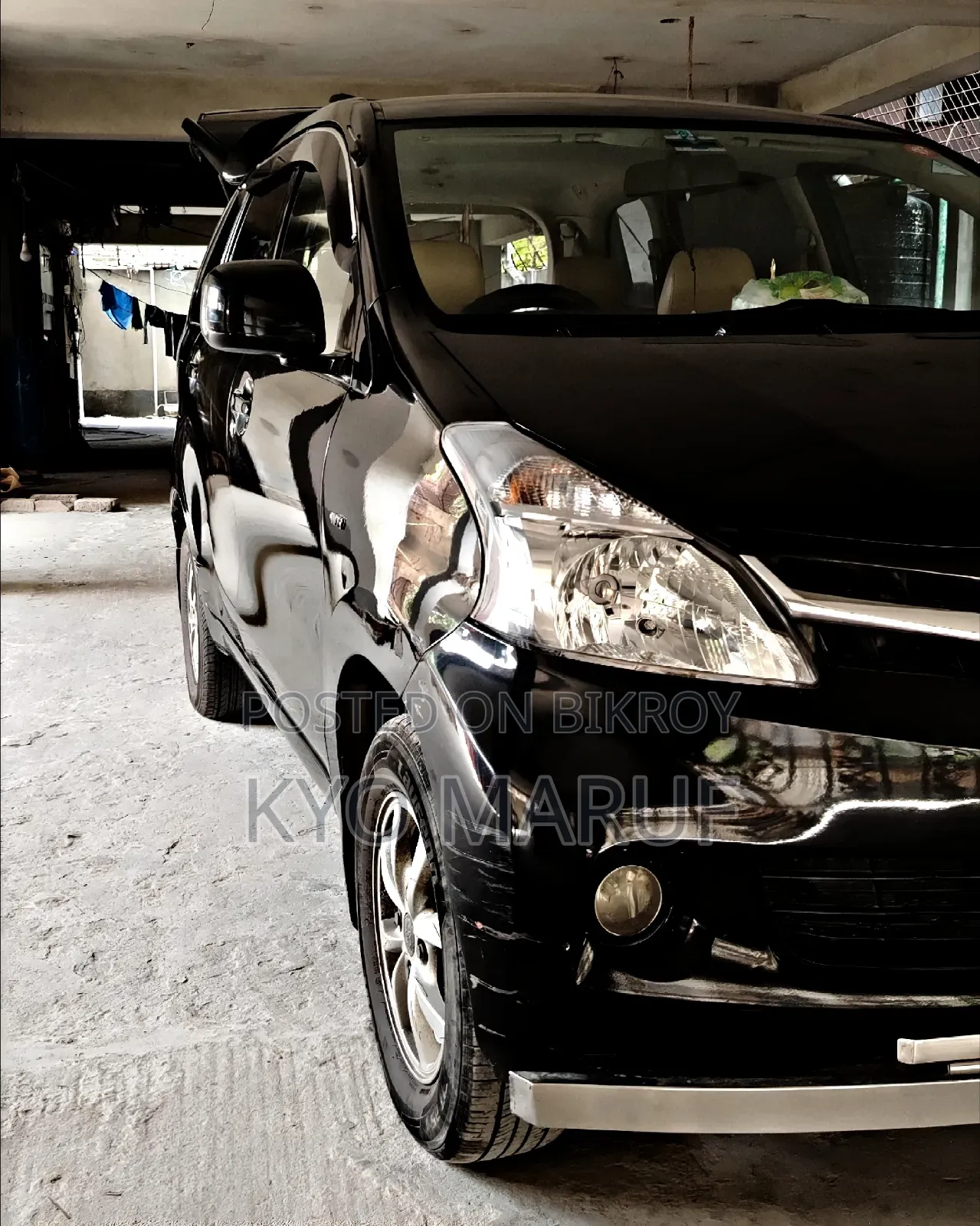 Toyota Avanza 2012 Black