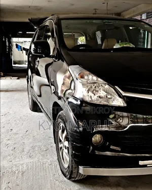 Toyota Avanza 2012 Black