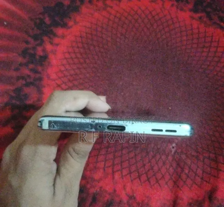 আইটেল এস২৫ আল্ট্রা ১২৮ জিবি সিলভার