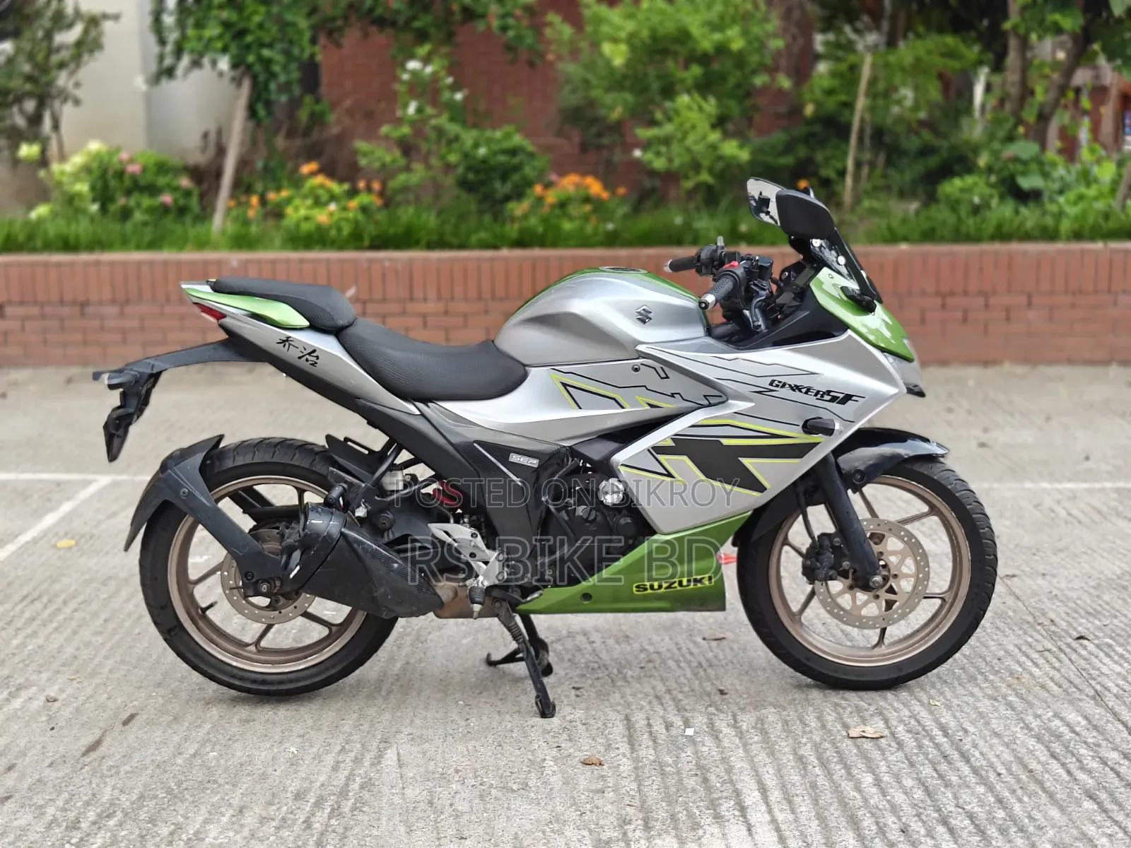 সুজুকি গিক্সার এসএফ ২০২১ গ্রে