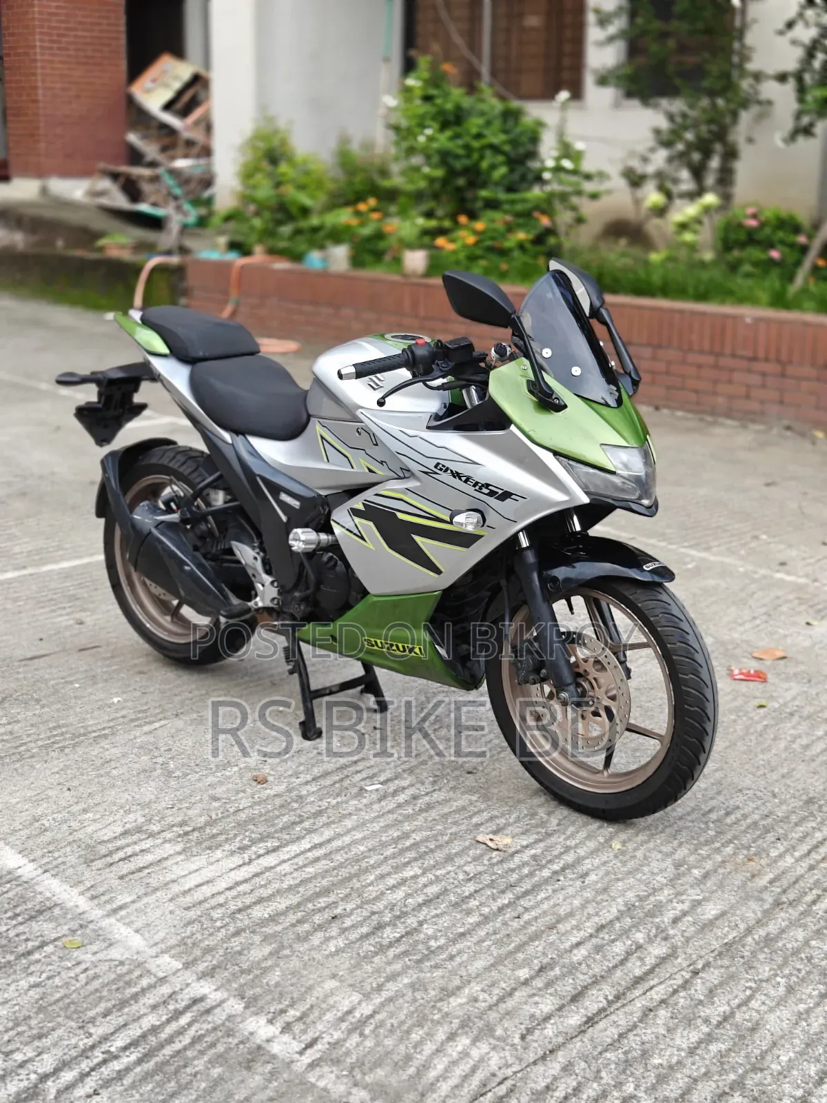 সুজুকি গিক্সার এসএফ ২০২১ গ্রে