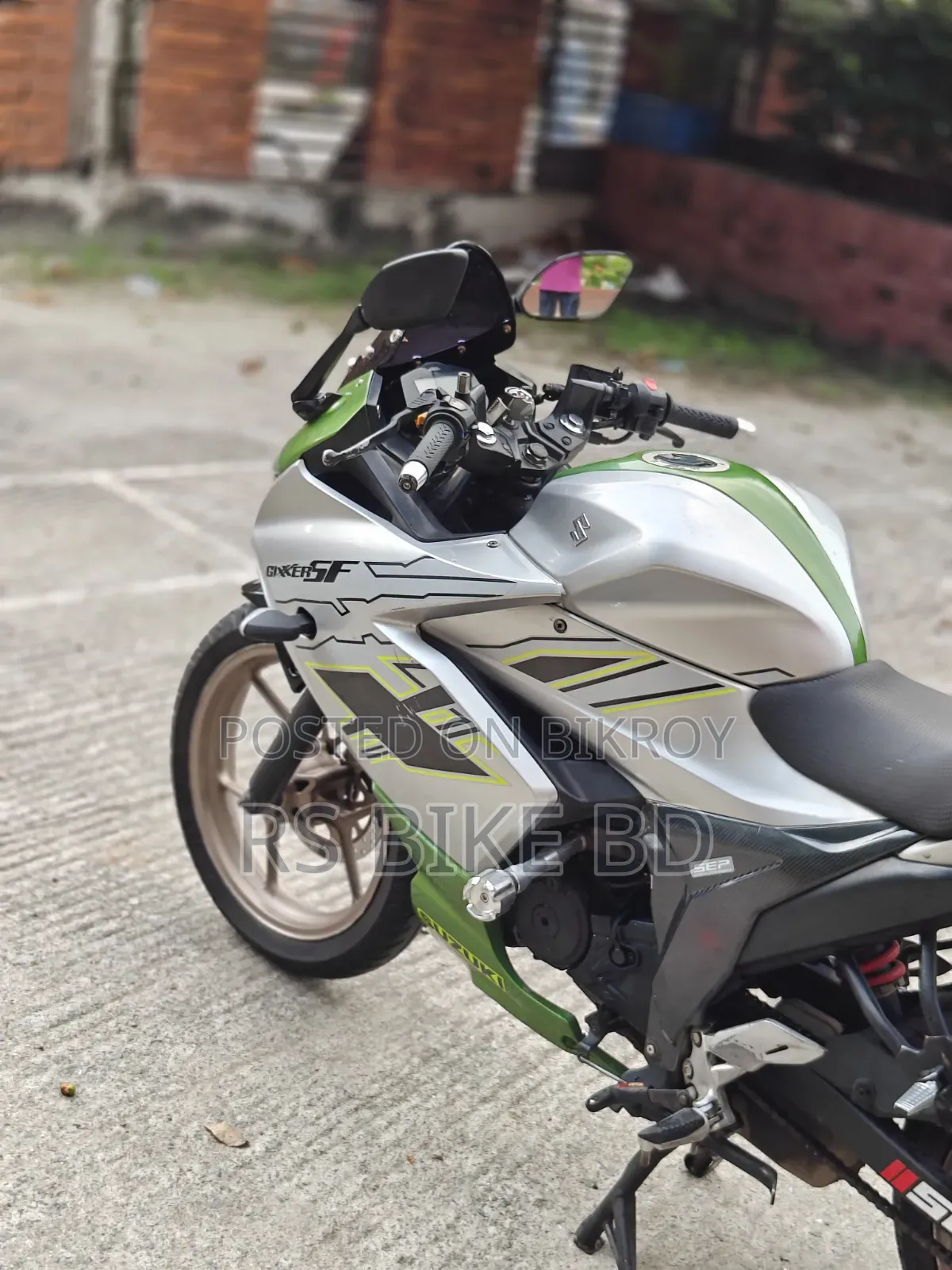 সুজুকি গিক্সার এসএফ ২০২১ গ্রে